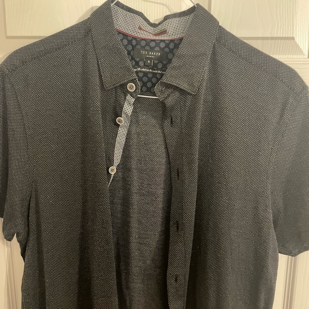 Ted Baker - Black button down short sleeved shirt